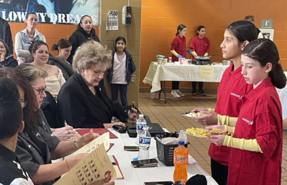 Scranton School children at table